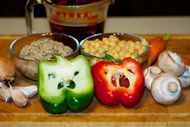 First you need to get ready these a few ingredients.