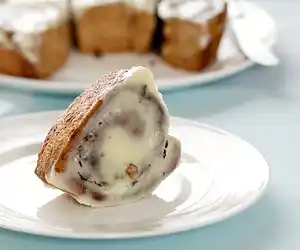 Cinnamon Buns with Cream Cheese & Maple Glaze