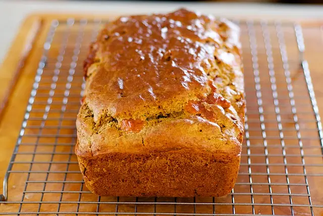 Remove from the pan and let cool on the rack.