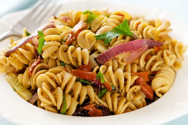 Roasted Fennel & Sun dried Tomato Pasta Salad