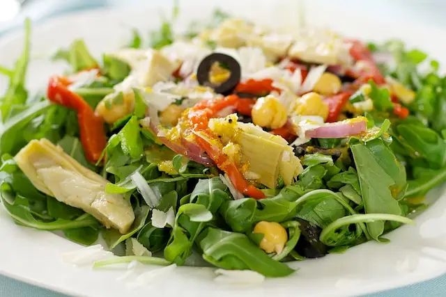 Arugula, Chickpea, Roasted Pepper & Artichoke Salad