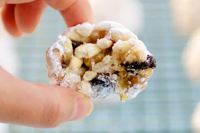 No-Bake Rice Cereal Snowball Cookies