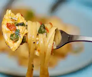 Chicken in Sun-Dried Tomato Cream Sauce