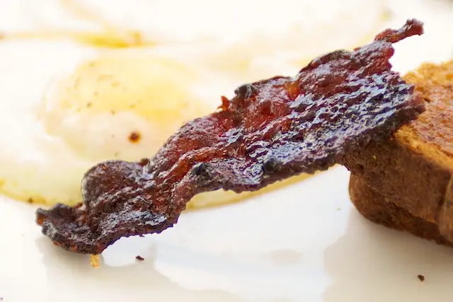 Maple Coffee Glazed Bacon & Eggs