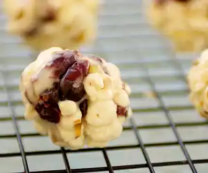 Cranberry & Ginger Christmas Popcorn Balls 