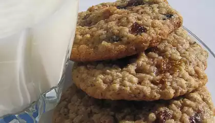 Amazingly Soft Oatmeal Cookies 