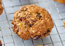 Dried Fruits, Chocolate Chips and Flaxseed Cookies