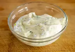 Creamy Ranch Salad Dressing (Light)