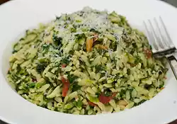 Orzo with Spinach and Pine Nuts (Milliken and Feniger)