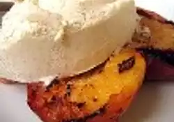 What's better with Ice Cream than Peaches!