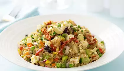 Quinoa and Edamame Salad with Sun-Dried Tomato and Olives