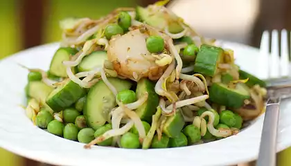 Tangy Cucumber and Mung Bean Sprout Salad