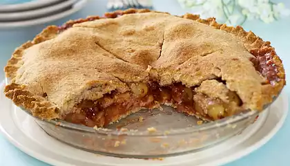 Apple Grape Berry Pie