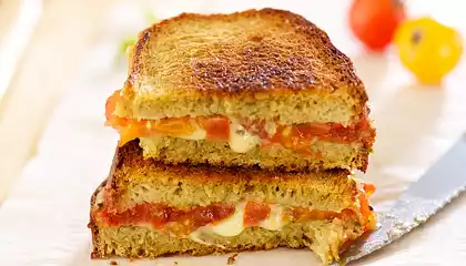 Basil Pesto and Fresh Tomato Grilled Cheese