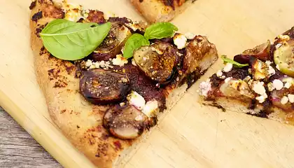 Fresh Fig, Olive Tapenade Pizza with Goat Cheese 