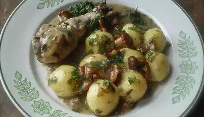 Chicken Drumstick in Chanterelle Sauce with steamed Potato Dumplings