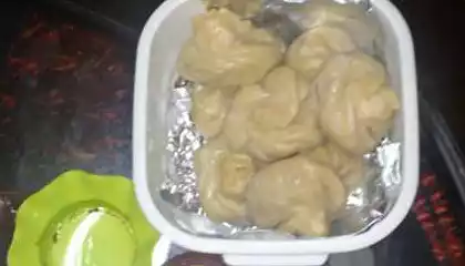 Momos