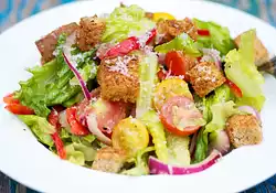 Mixed Salad with Parmesan Croutons