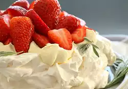 Airy Pavlova