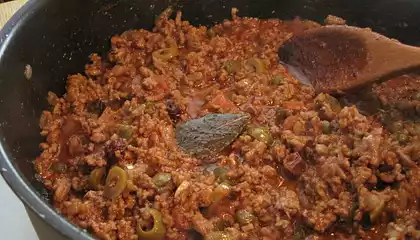 Picadillo Con Alcaparras (Picadillo with Capers)