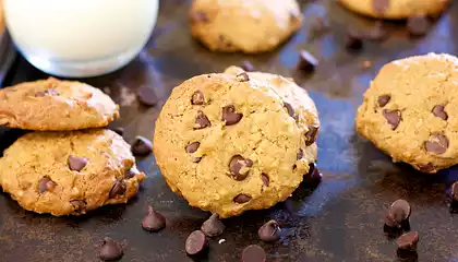 Chewy Peanut Butter Chocolate Chip Cookies