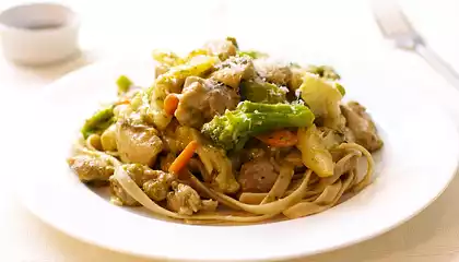 Chicken Pesto Vegetable Stir-Fry with Fettuccine