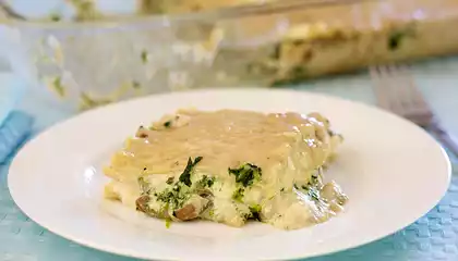 Cheesy Spinach and Mushroom Lasagna