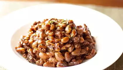 Boston Baked Beans in Bean Pot