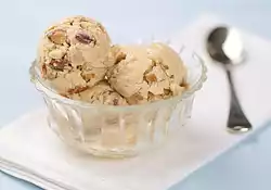 Almond Vanilla Ice Cream