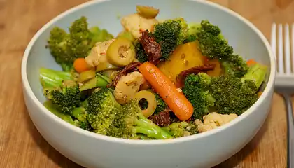 Mediterranean Broccoli and Cauliflower Salad