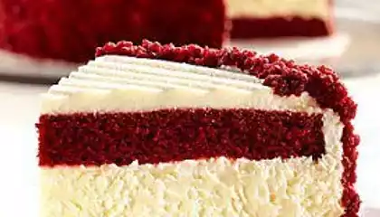 Red Velvet Cheesecake