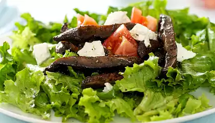 Grilled Portobello Salad with Goat Cheese