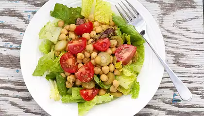 Chickpea, Tomato and Olive Salad 