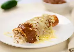 Quick and Easy Cheese Or Chicken Enchiladas