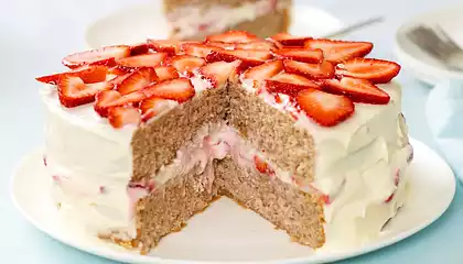 Super Moist Tripple Strawberry Cake