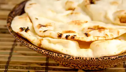 Baked Flatbread with Garlic (Lahsooni Naan)