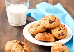 Gluten Free Peanut Butter Chocolate Chip Cookies