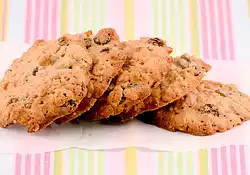 Super Easy Chocolate-Oatmeal Raisin Cookies