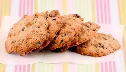 Super Easy Chocolate-Oatmeal Raisin Cookies