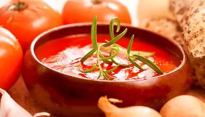 Herbed Fresh Tomato Soup