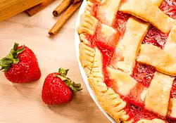 Fresh Strawberry-Rhubarb Pie