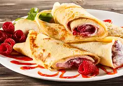 Crepes with Fresh Berry Sauce