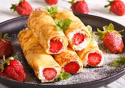 Strawberry-Cream Crepes