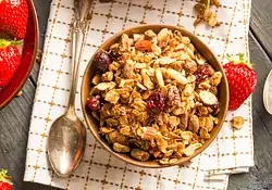 Apple-Berry Granola