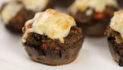 Mediterranean Stuffed Mushrooms