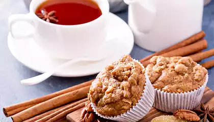 Apple Walnut Crumb Muffins