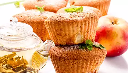 Fresh Apple Muffins - Low-Calorie