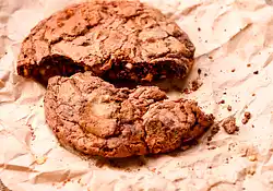 Famous Amos Chocolate Chip Cookies