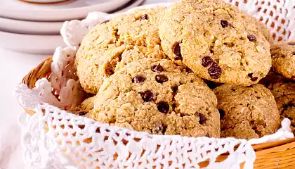 Dave's Chocochip Oatmeal Cookies