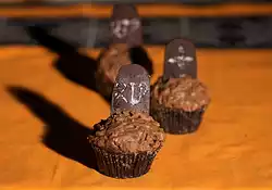 Halloween Grave Yard Cupcake